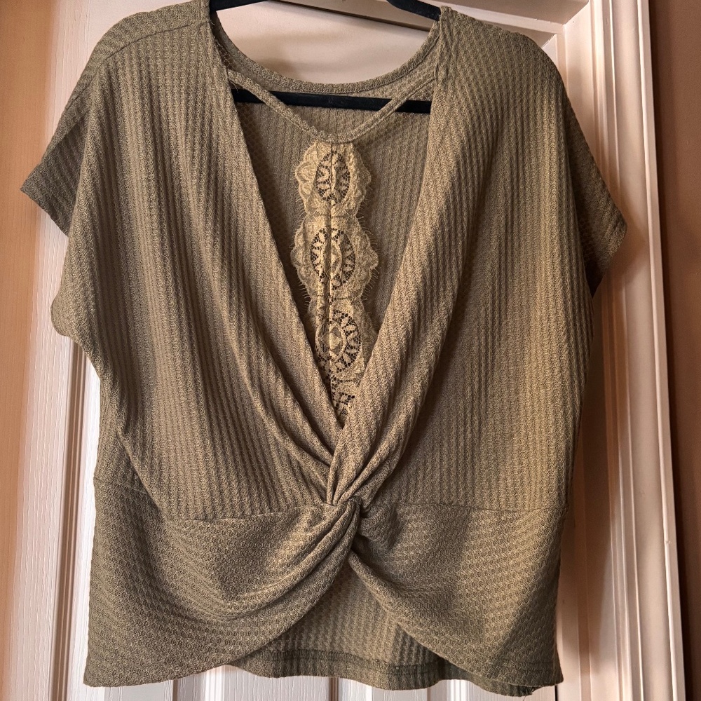 NEW Women’s Open Back Blouse